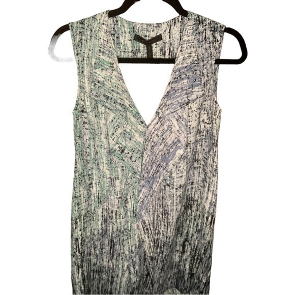 BCBG MaxAzria Jena Sleeveless Top V Neck Cutout Back Green Navy Blue Gray XXS - Picture 1 of 7